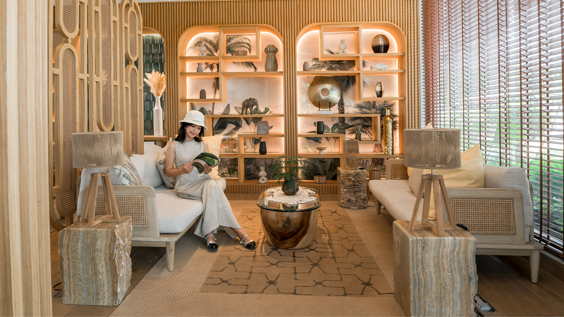 Customized & Loose Furniture